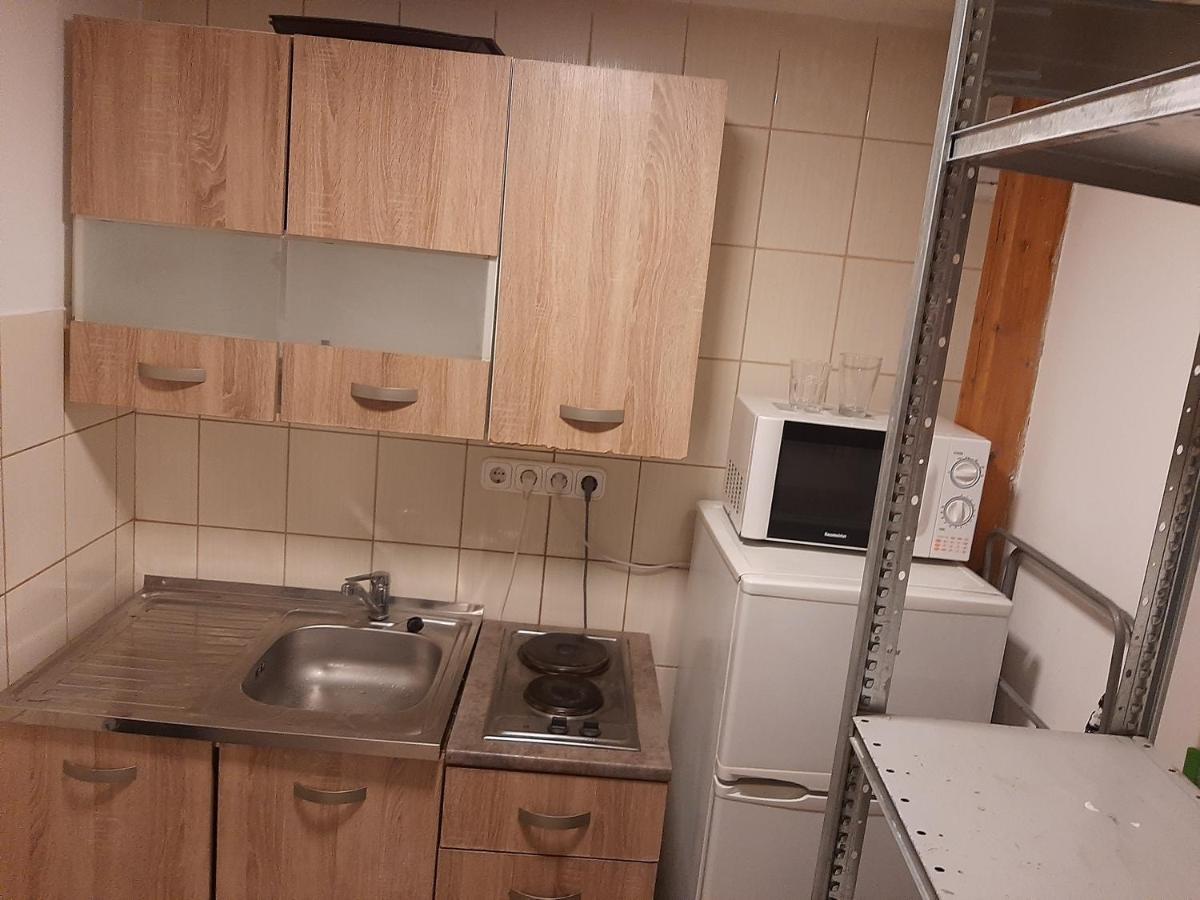 Apartman Vorosmarty Apartment บูดาเปสต์ ภายนอก รูปภาพ