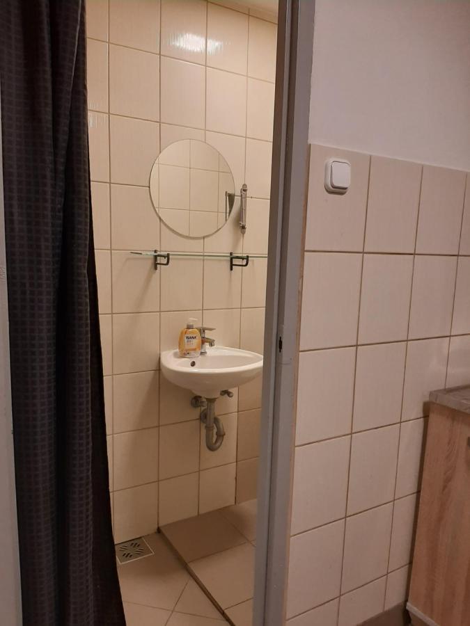Apartman Vorosmarty Apartment บูดาเปสต์ ภายนอก รูปภาพ