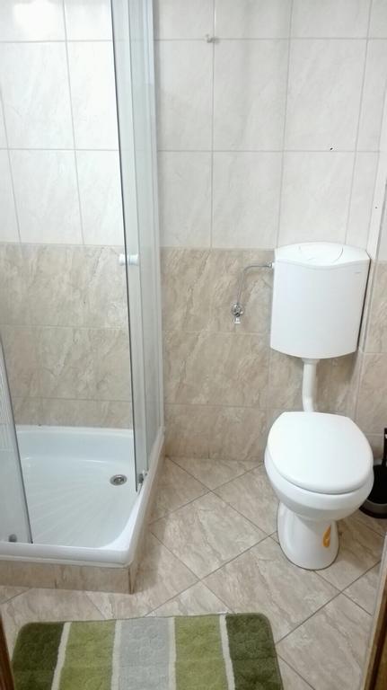 Apartman Vorosmarty Apartment บูดาเปสต์ ภายนอก รูปภาพ