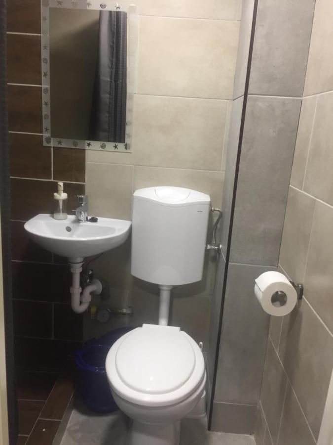 Apartman Vorosmarty Apartment บูดาเปสต์ ภายนอก รูปภาพ