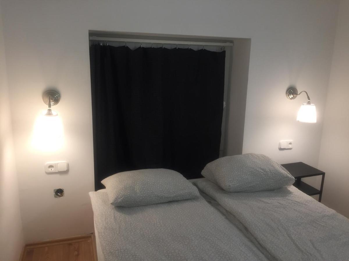 Apartman Vorosmarty Apartment บูดาเปสต์ ภายนอก รูปภาพ